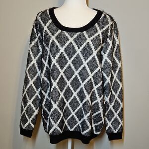 ​Lane Bryant Black & White Diamond Argyle Eyelash Knit Sweater - Size
